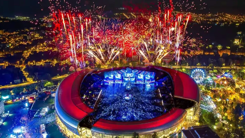 UNTOLD 2026, line-up complet. Ce artiști sunt programați în fiecare zi