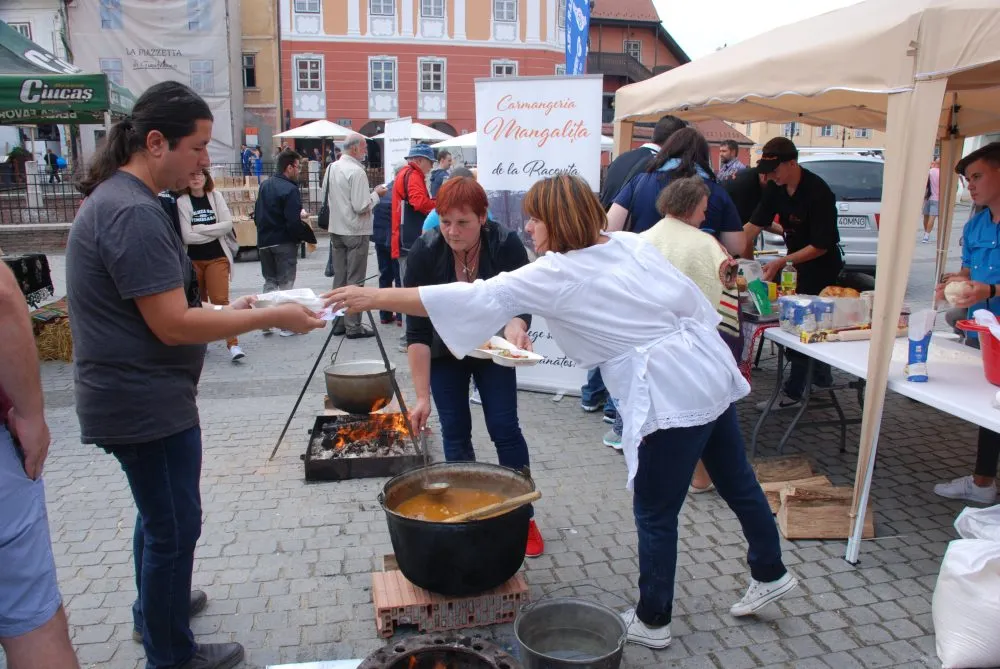 „Gustos.Românesc!”, sâmbătă în Piața Mică