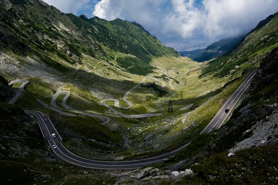 Triatlonul „Transfier” închide sâmbătă circulația pe Transfăgărășan