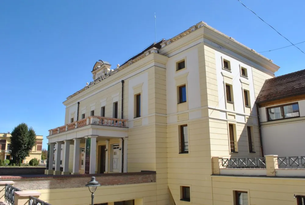 Sala Thalia: Expoziție din vreme de război