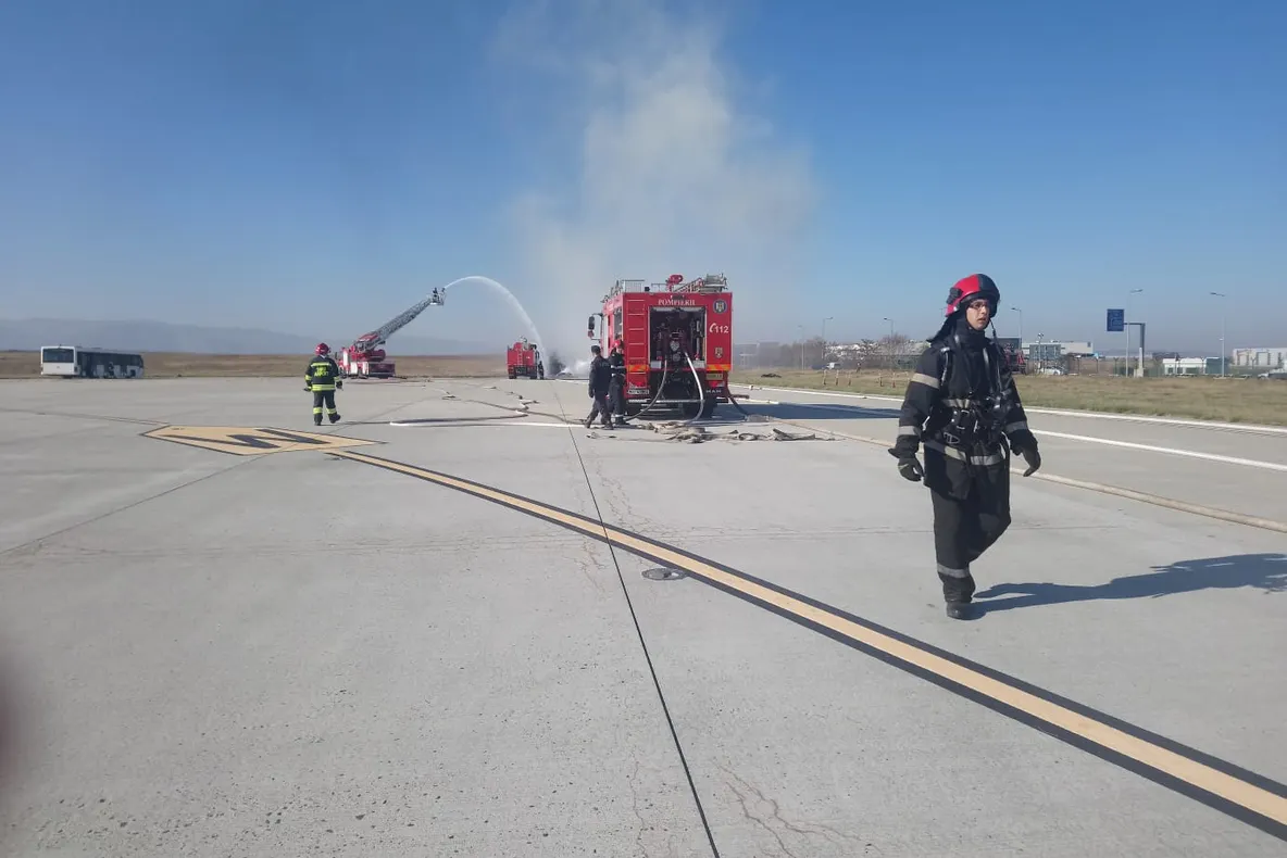 Foto/Video: Peste 80 de forțe implicate astăzi într-o simulare de incendiu