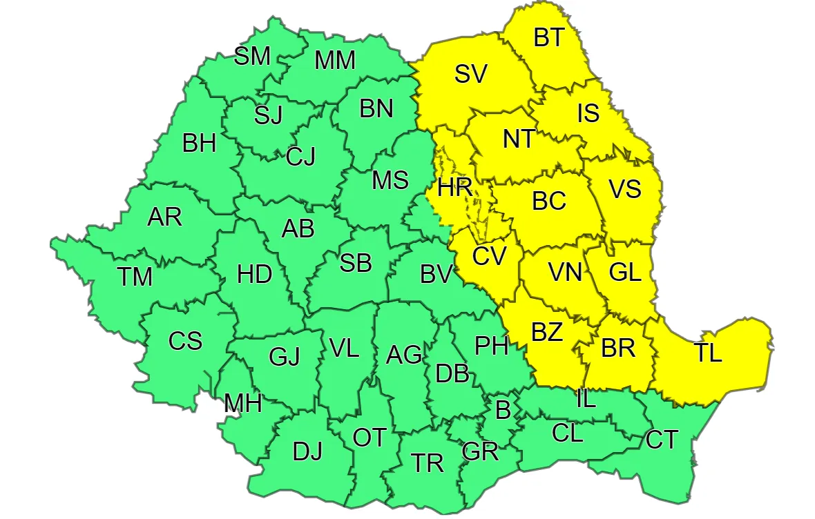 Precipitații mixte, vânt și polei în următoarele două zile