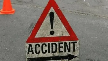 Un bărbat de 79 de ani a fost accidentat de o mașină în timp ce traversa neregulamentar