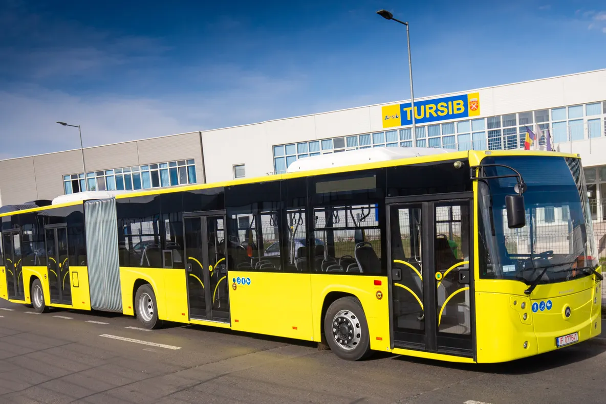 Primele autobuze noi, prezentate mâine în Piaţa Mare
