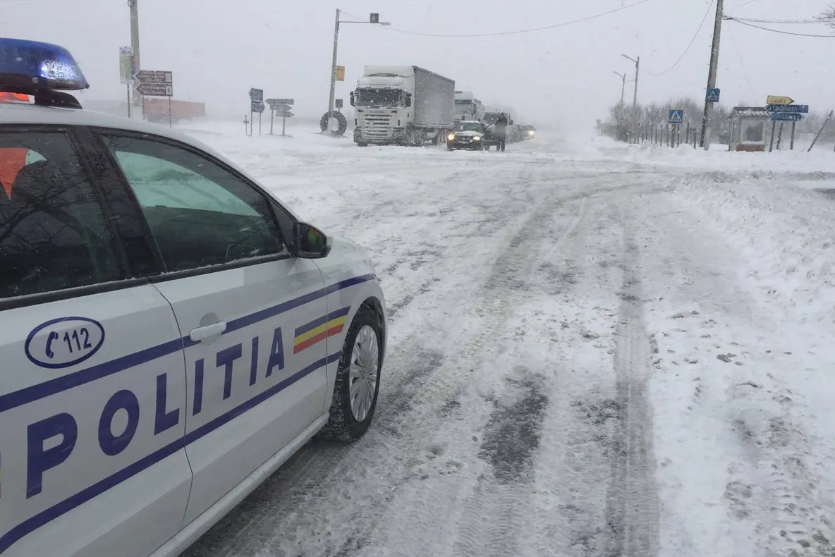 Recomandările polițiștilor. Cum să circulați în condiții de iarnă