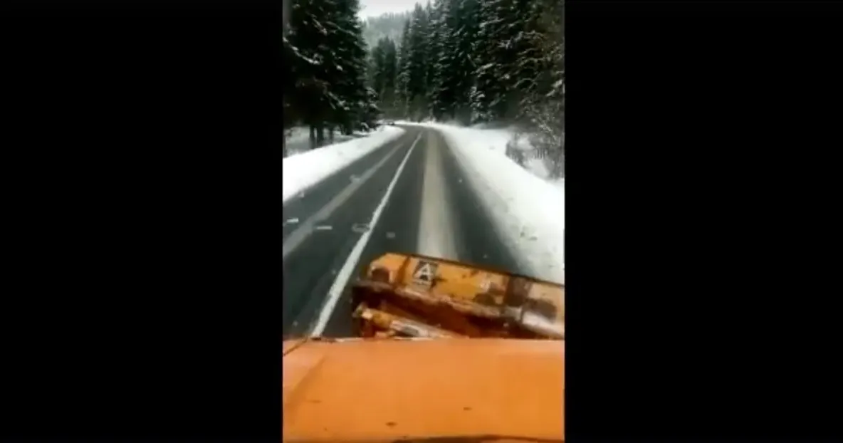 30 de tone de sare au fost răspândite pe Drumurile Naționale din Sibiu