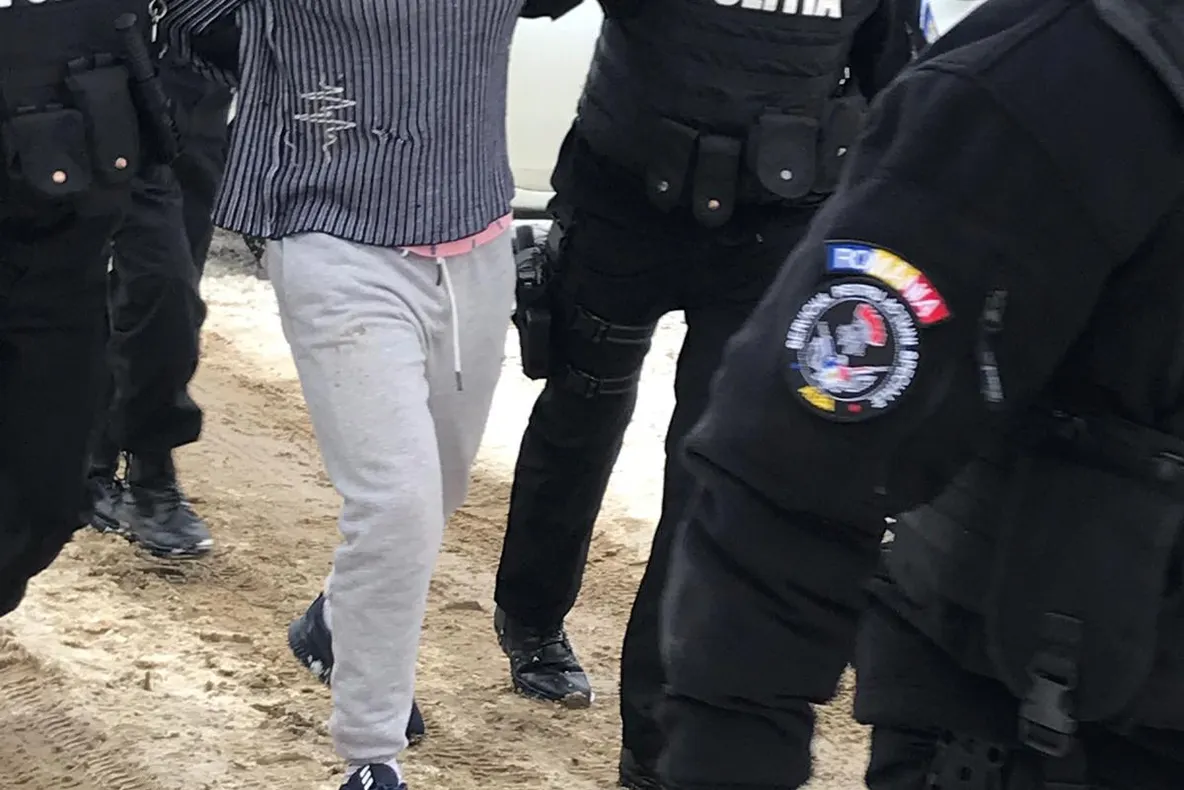 UPDATE | VIDEO. Agresorul tânărului înjunghiat în Mediaș, prins duminică în Blaj