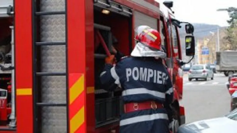 Un incediu a izbucnit noaptea trecută la o casă din Mediaș