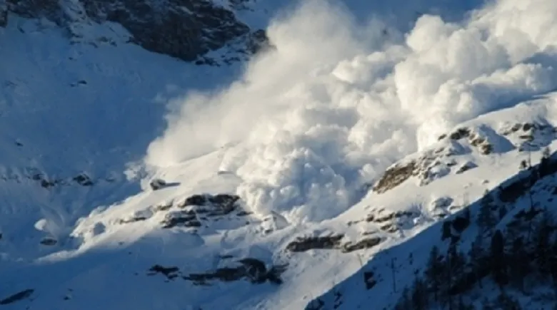 Risc mare de avalanșe în masivul Făgăraș