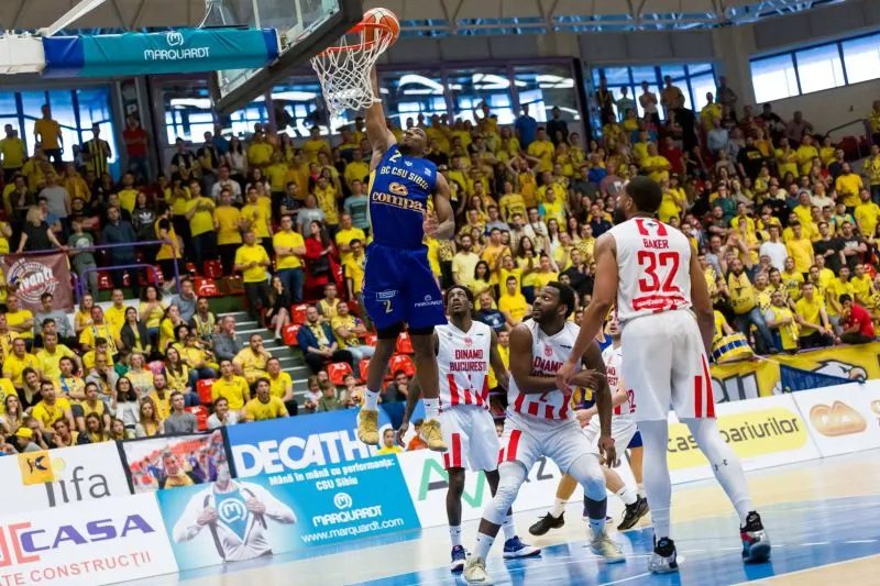 Victorie în meciul II al PlayOff-ului! BC CSU Sibiu -Dinamo Știința 2-0