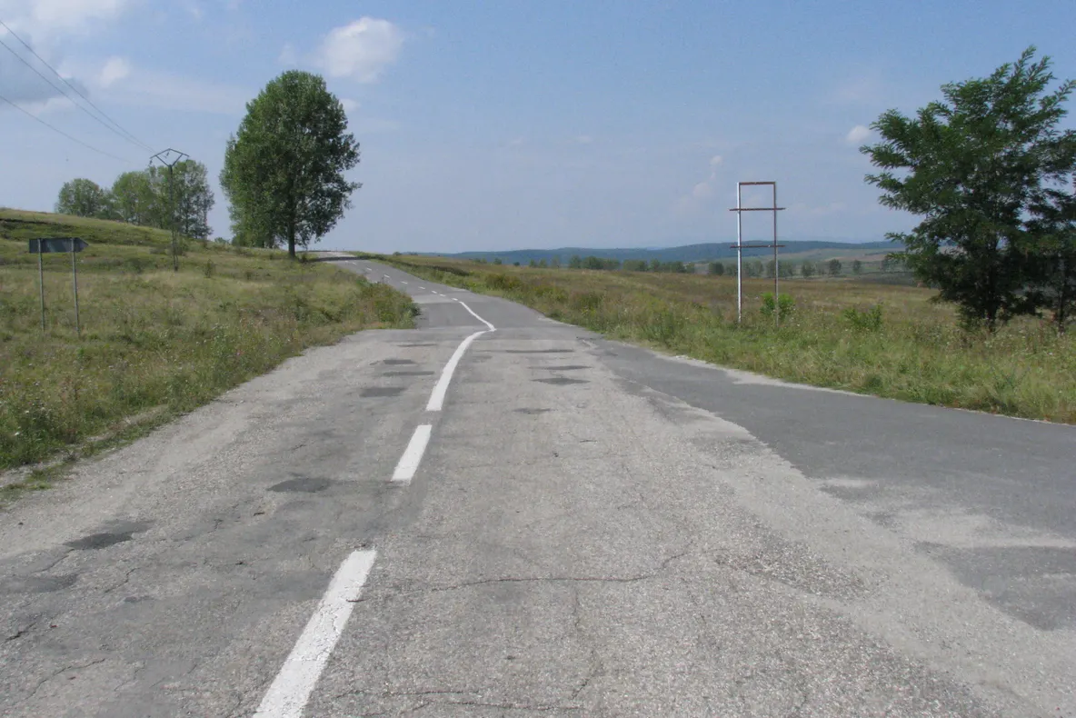 Consiliul Județean Sibiu a reluat licitația pentru modernizarea drumului DJ 107 B Păuca-Slimnic. Contractul de execuție, aproximativ 82 milioane lei