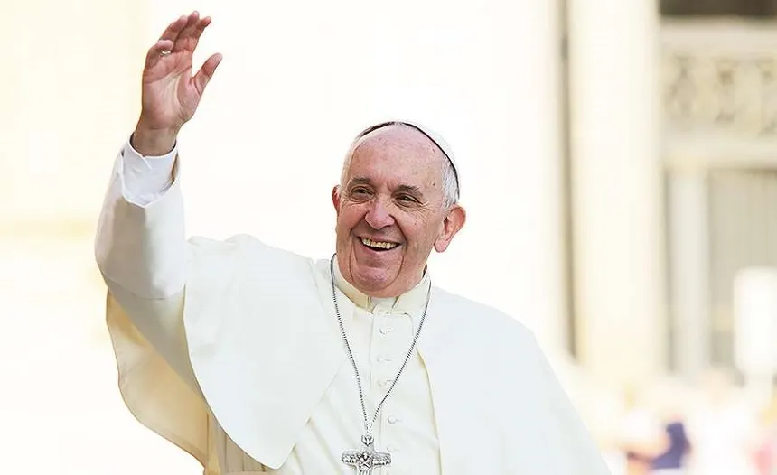 Echipa SSP care asigură protecția Papei Francisc în perioada vizitei în România a ajuns la Vatican