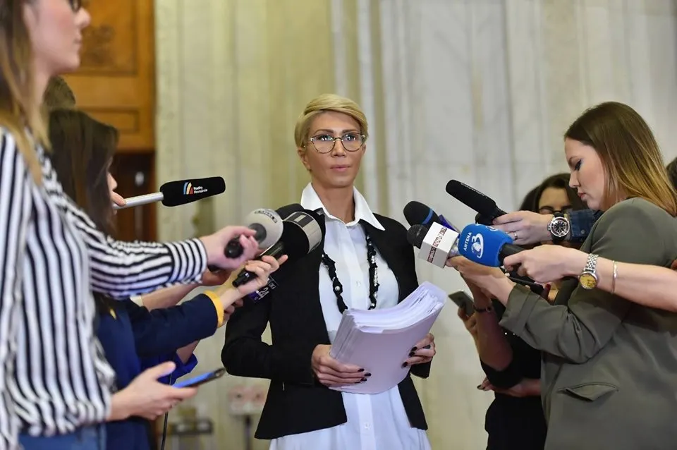 Turcan: "Plenul Camerei Deputaților  ar trebui convocat de urgență pentru înlocuirea lui Liviu Dragnea din funcția de președinte"