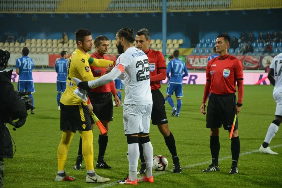 Joi se pun în vânzare biletele pentru partida Gaz Metan - FC Voluntari