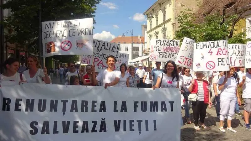 Mere în loc de țigări în „Săptămâna Anti Fumat”