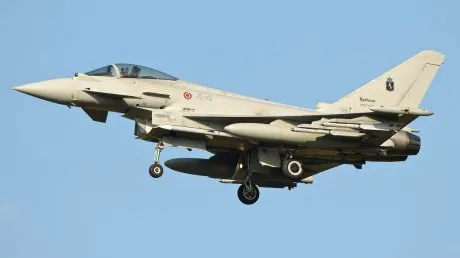 Aeronave ale MApN, MAI şi SRI şi o dronă survolează deasupra Sibiului