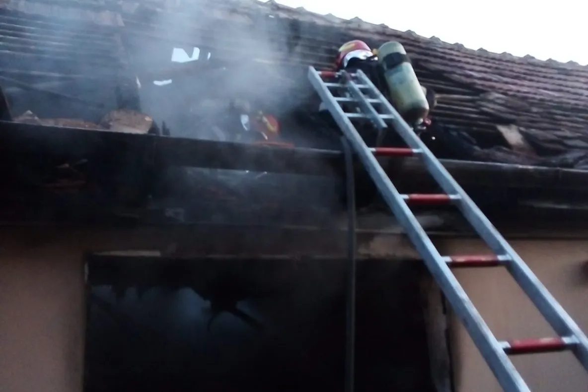 Incendiu la o casă din Agnita