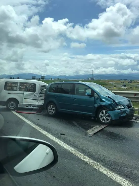 Carambol la ieșire din Sibiu, spre Ocna Sibiului. Doi bărbați transportați la spital