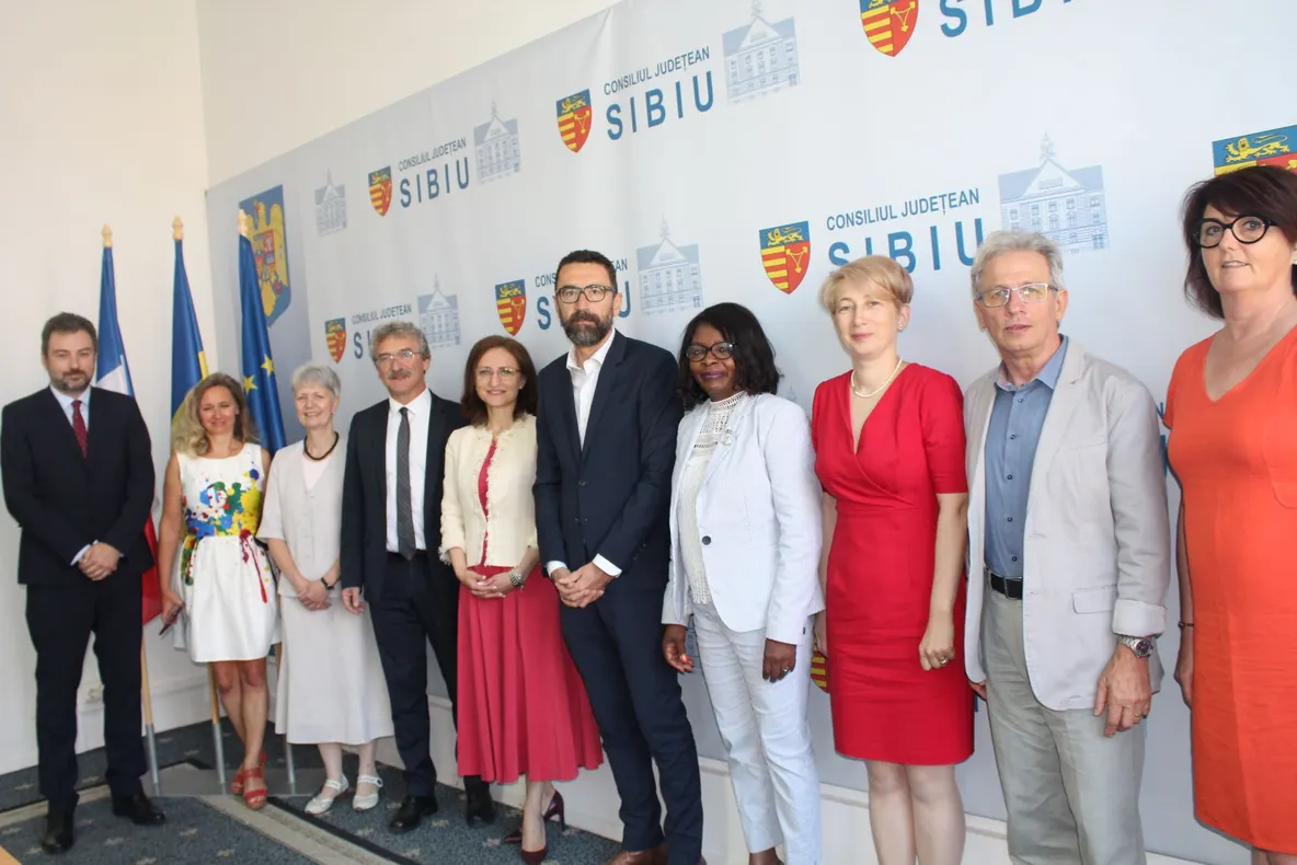 Sibiul, la 25 de ani de cooperare cu Ille et Villane din Franța și un nou acord