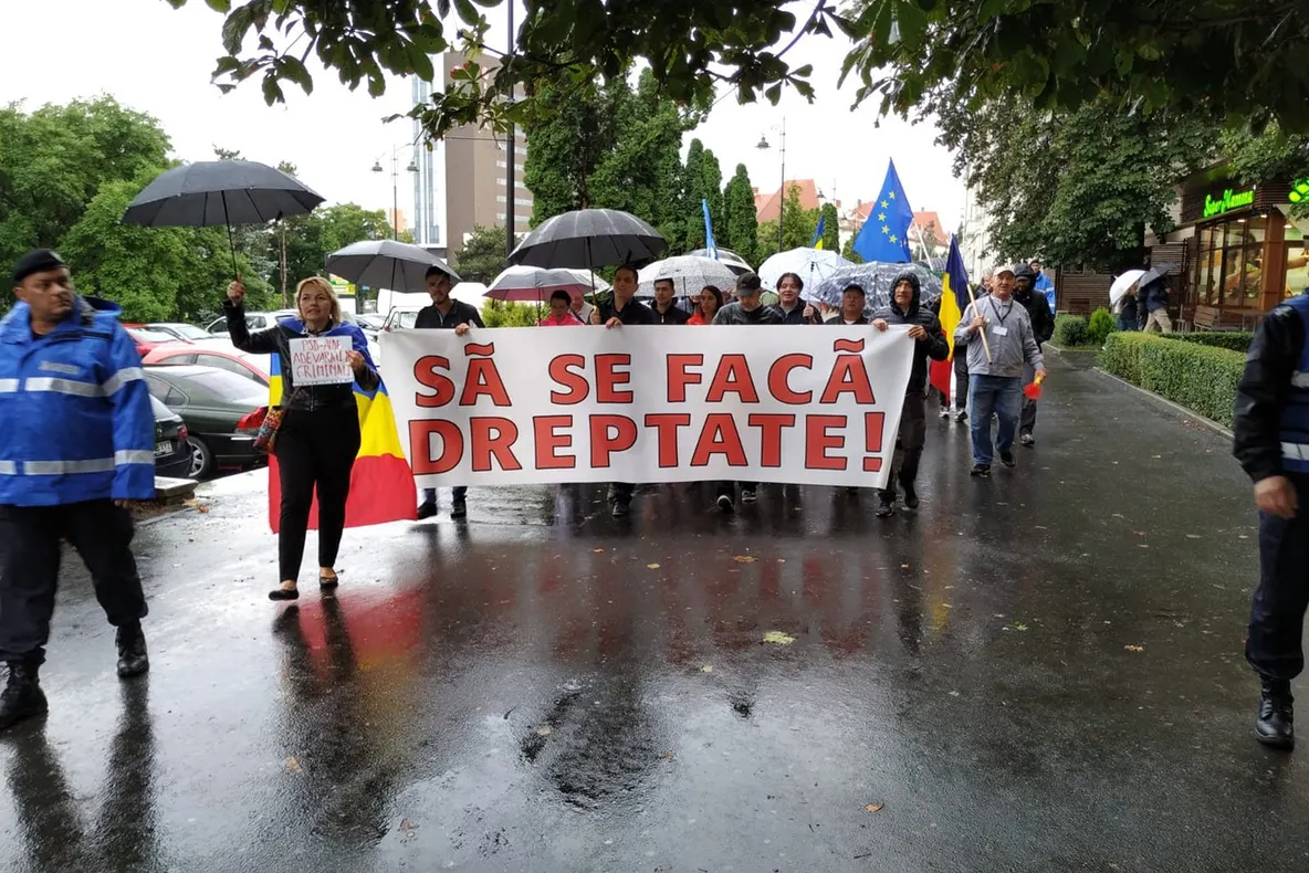 Aproximativ 200 de sibieni, în stradă pentru Alexandra: "Să se facă dreptate!"