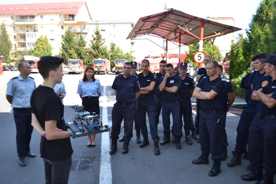 Elevii olimpici sibieni, în vizită la ISU Sibiu