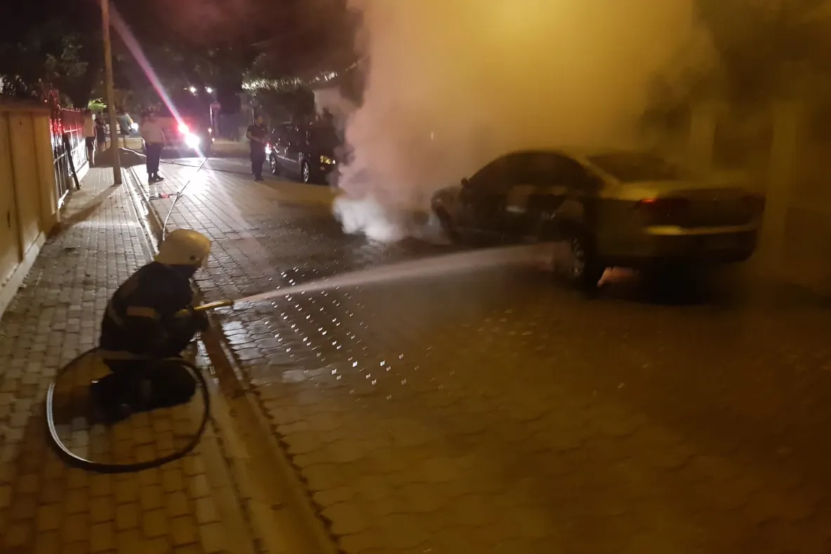 O masina a intrat intr-un cap de pod pe DN1, la Vestem. O femeie, transportata la spital