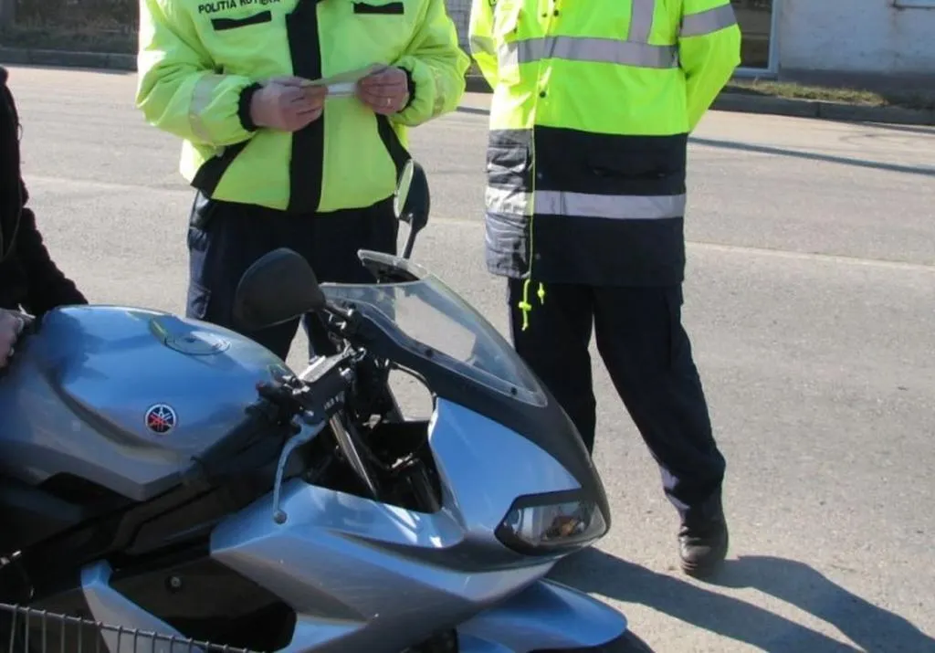 Dosar penal pentru un tânăr din Valchid, după ce a condus o motocicletă fără a avea permis