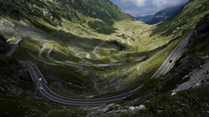 Plănuiți în acest weekend o excursie pe Tranfăgărășan? Recomandările polițiștilor