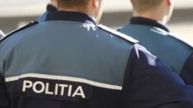 Sibian de 78 de ani, păcălit de o femeie care i-a furat 5.000 de lei după ce a primit-o în casă