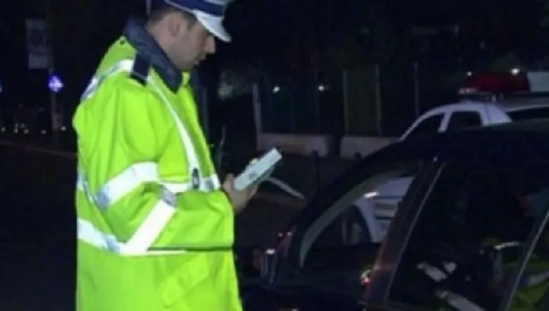 Șofer beat criță, surprins de polițiști în trafic