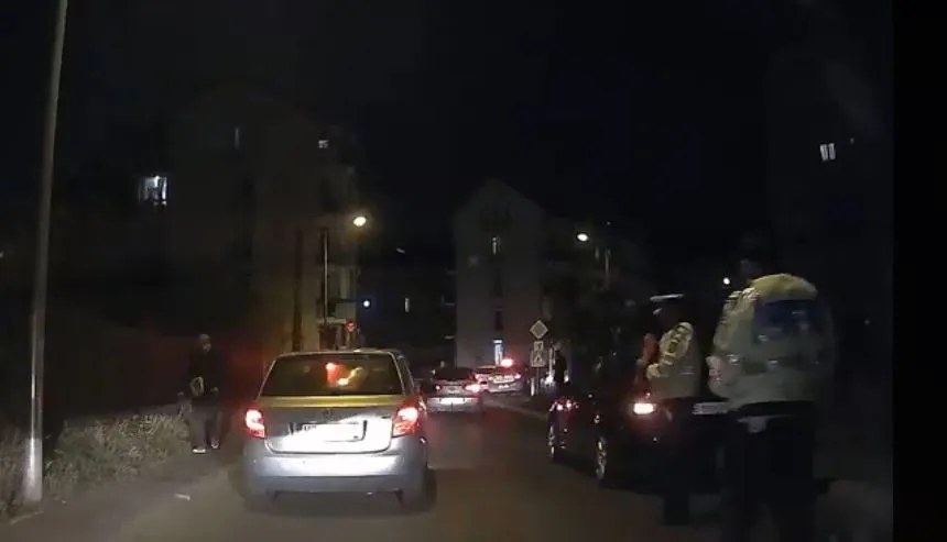 Un copil de opt ani, pe trotinetă, lovit de mașină, în Sibiu