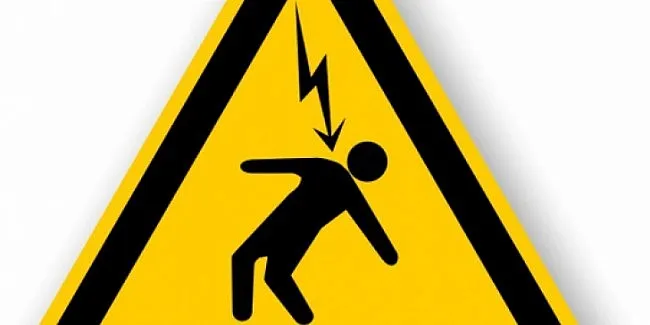 O fetiță de șapte ani din Copșa Mică s-a electrocutat după ce a pătruns într-un transformator