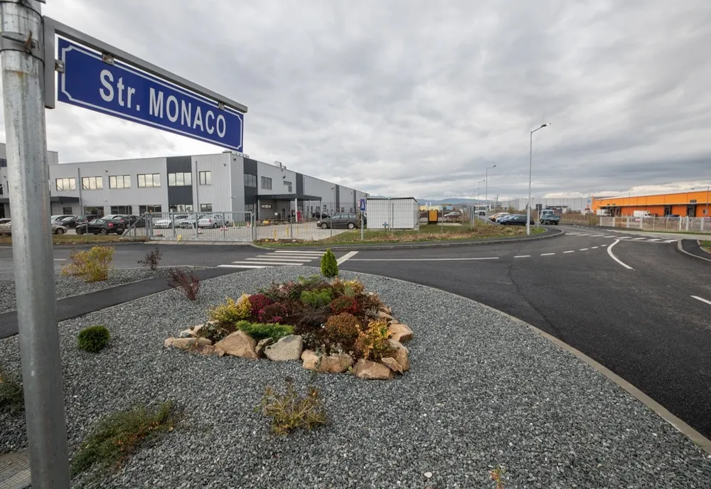 Strada Monaco din zona industrială vest a Sibiului a fost modernizată