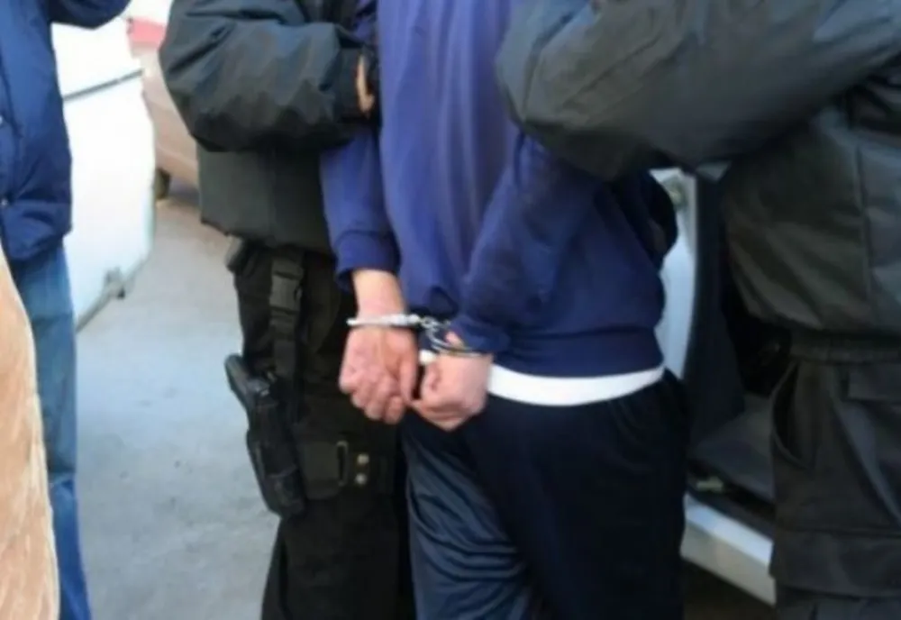 Urmărit național prins de polițiști în afara localității Veștem
