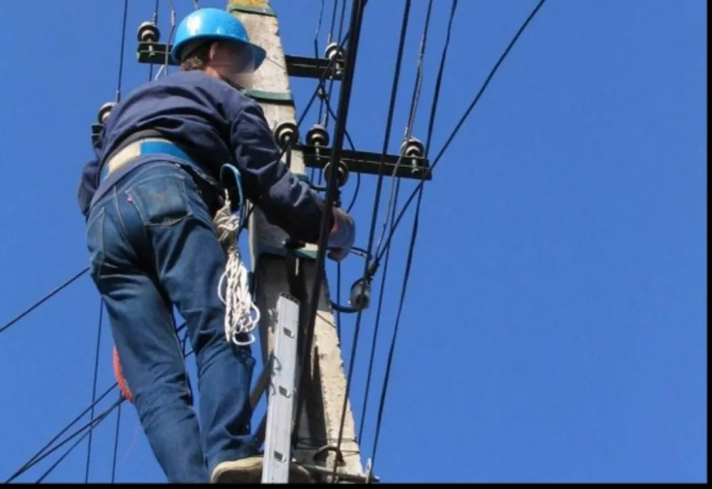 Marți și Miercuri se întrerupe curentul electric în Sibiu și Topîrcea