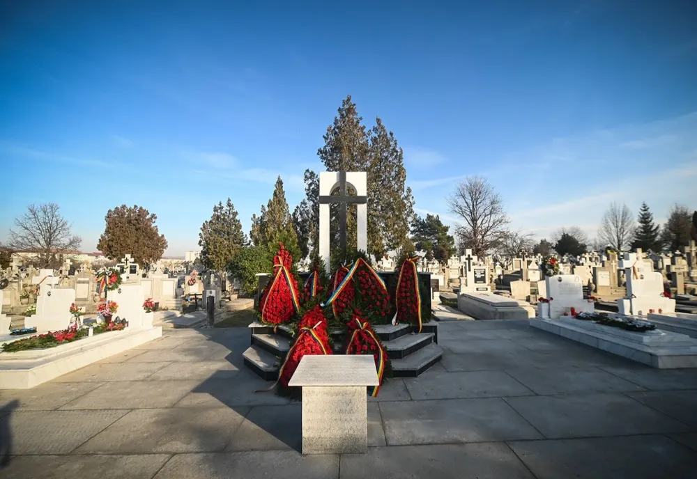 Primăria Sibiu a reabilitat monumentul dedicat eroilor martiri ai  Revoluției Române din 1989