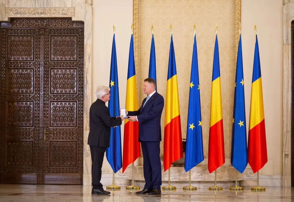 Dumitru Budrala, decorat de președintele Klaus Iohannis cu Ordinul Național Serviciul Credincios în grad de Cavaler