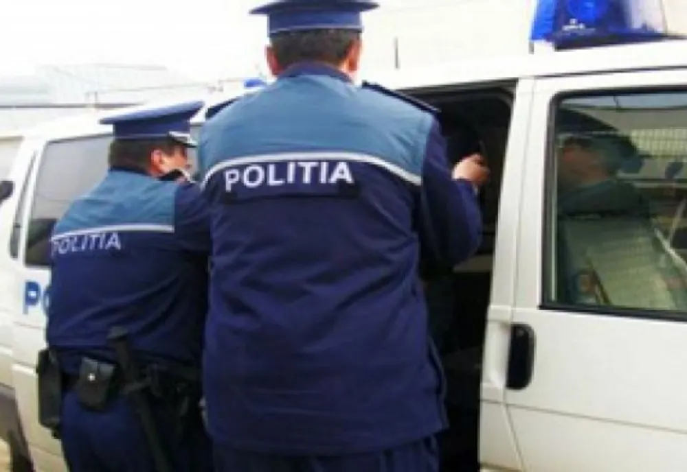 Trei bărbați din Fofeldea, reținuți după ce ar fi furat bunuri în valoare de 20.000 de lei