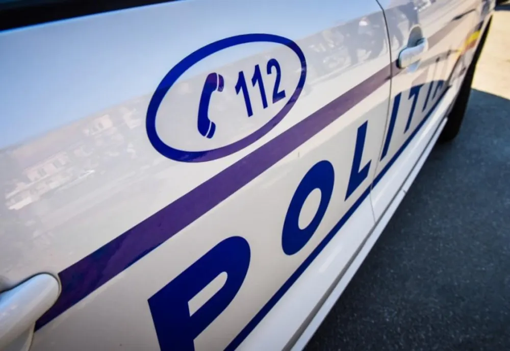 Reținuți după ce ar fi furat cabluri din cupru în valoare de 6.000 de euro
