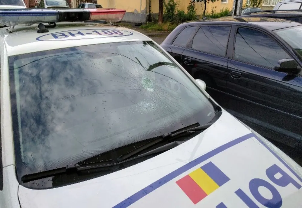 Doi bărbați din Botoșani, găsiți fără suflare în Boian. Lângă ei, erau și două sticle de spirt