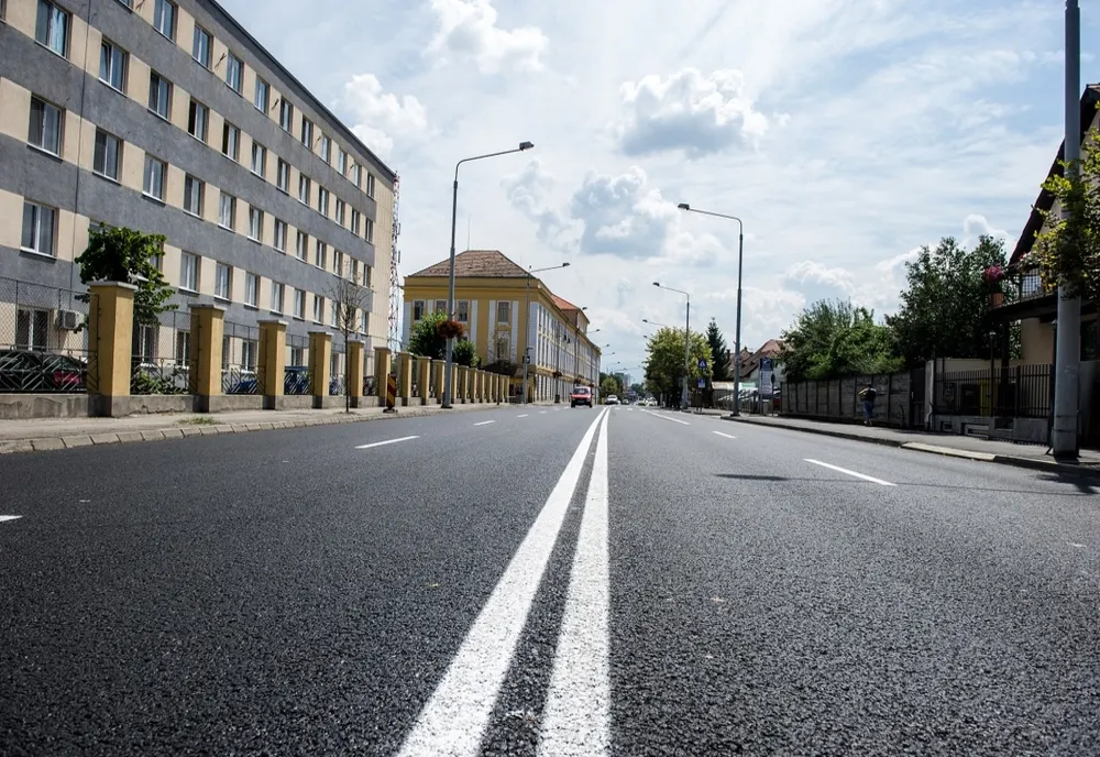 Iluminatul public de pe patru mari bulevarde din Sibiu, modernizat