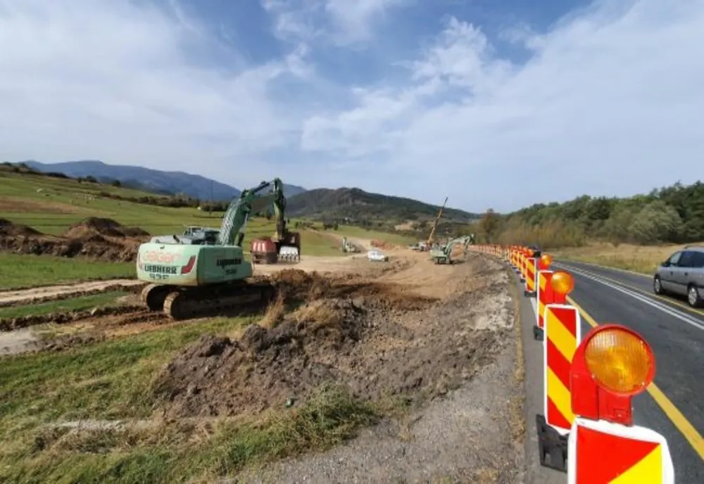 Patru benzi de circulație, pe DN7 (VIDEO)