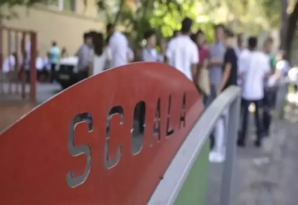 Cursuri suspendate parțial în 4 unități de învățământ