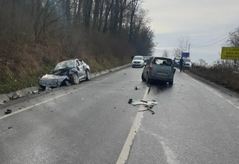 Accident cu trei victime, la intrarea în Mediaș
