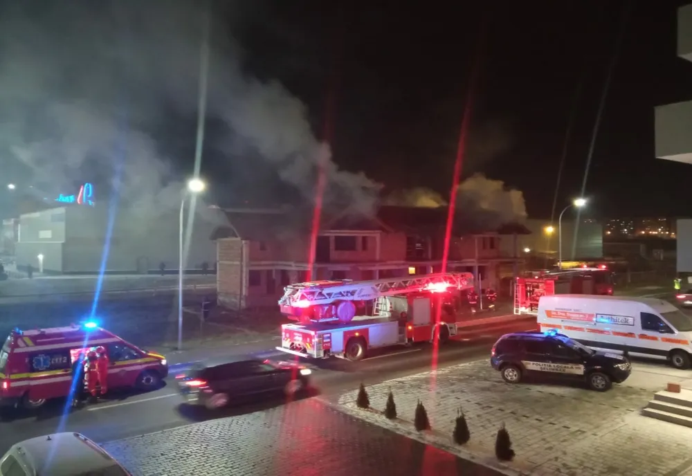 Incendiu la o casă în construcție din Sibiu