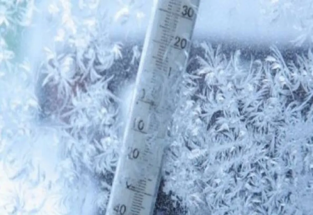 Cea mai scăzută temperatură, minus 20 de grade, la Dumbrăveni! Cea mai mare zăpadă - 2,2 metri la Bâlea