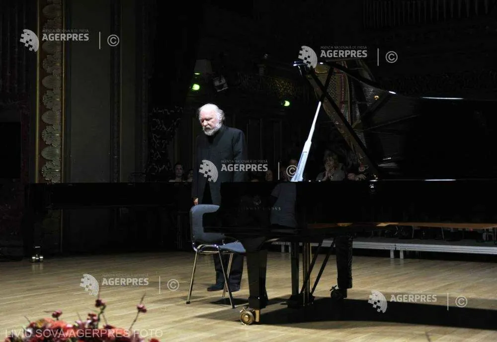 Filarmonica de Stat Sibiu susţine, astăzi, un concert în onoarea pianistului Radu Lupu