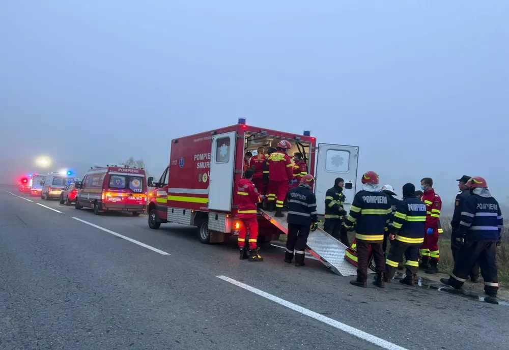 VIDEO Microbuz răsturnat în județul Sibiu! 7 persoane rănite!