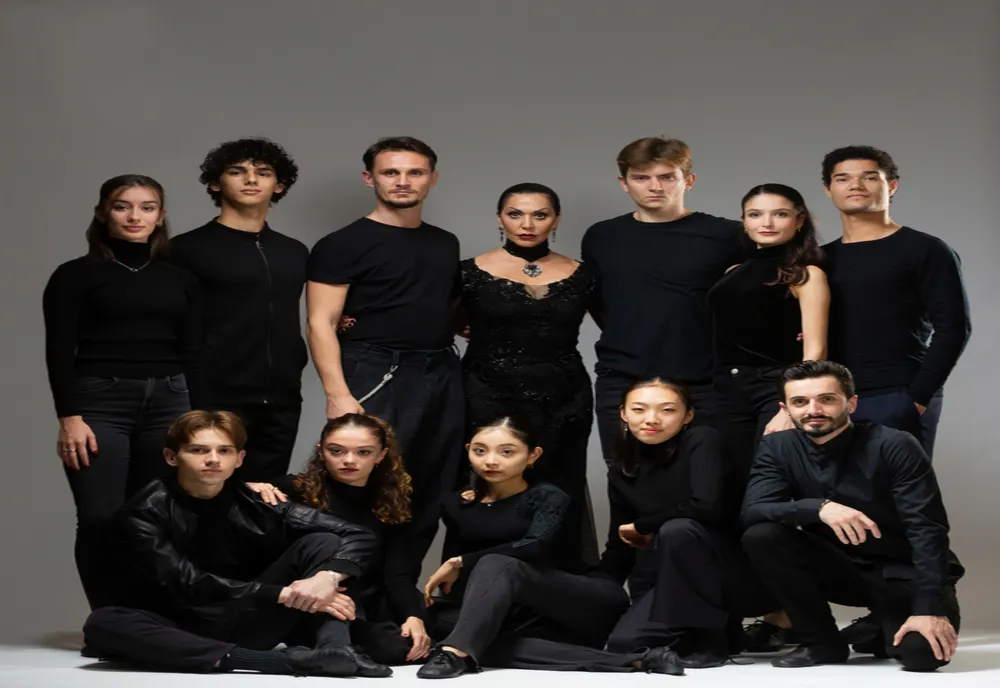 Teatrul de Balet Sibiu vă invită la premiera spectacolului „About us - Despre noi”