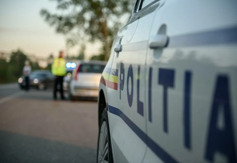 Două microbuze implicate într-un accident rutier! 